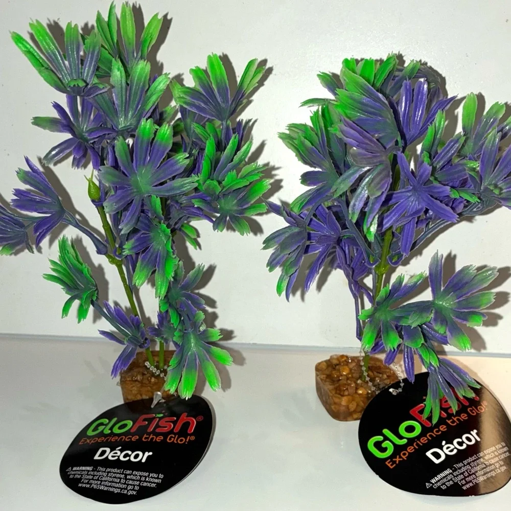 3/$8 (2) GloFish Aquarium Plants Medium